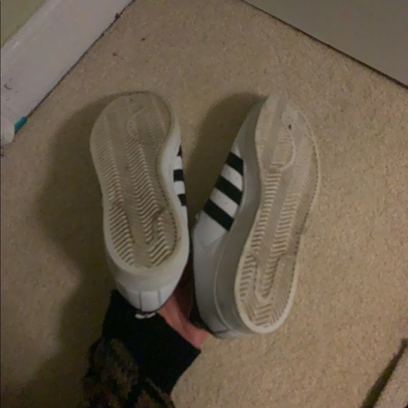 adidas superstars sneakers - Picture 6 of 8